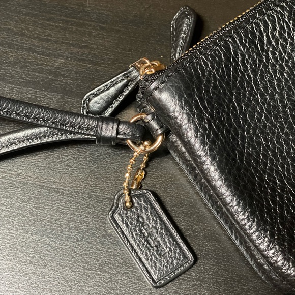 Coach Pebble Leather Double Corner Zip Wristlet Black F66505 - Picture 3 of 8